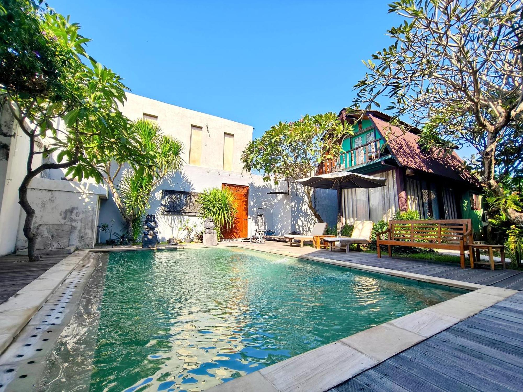 Bed and Breakfast Panda Lumbung Санур Экстерьер фото