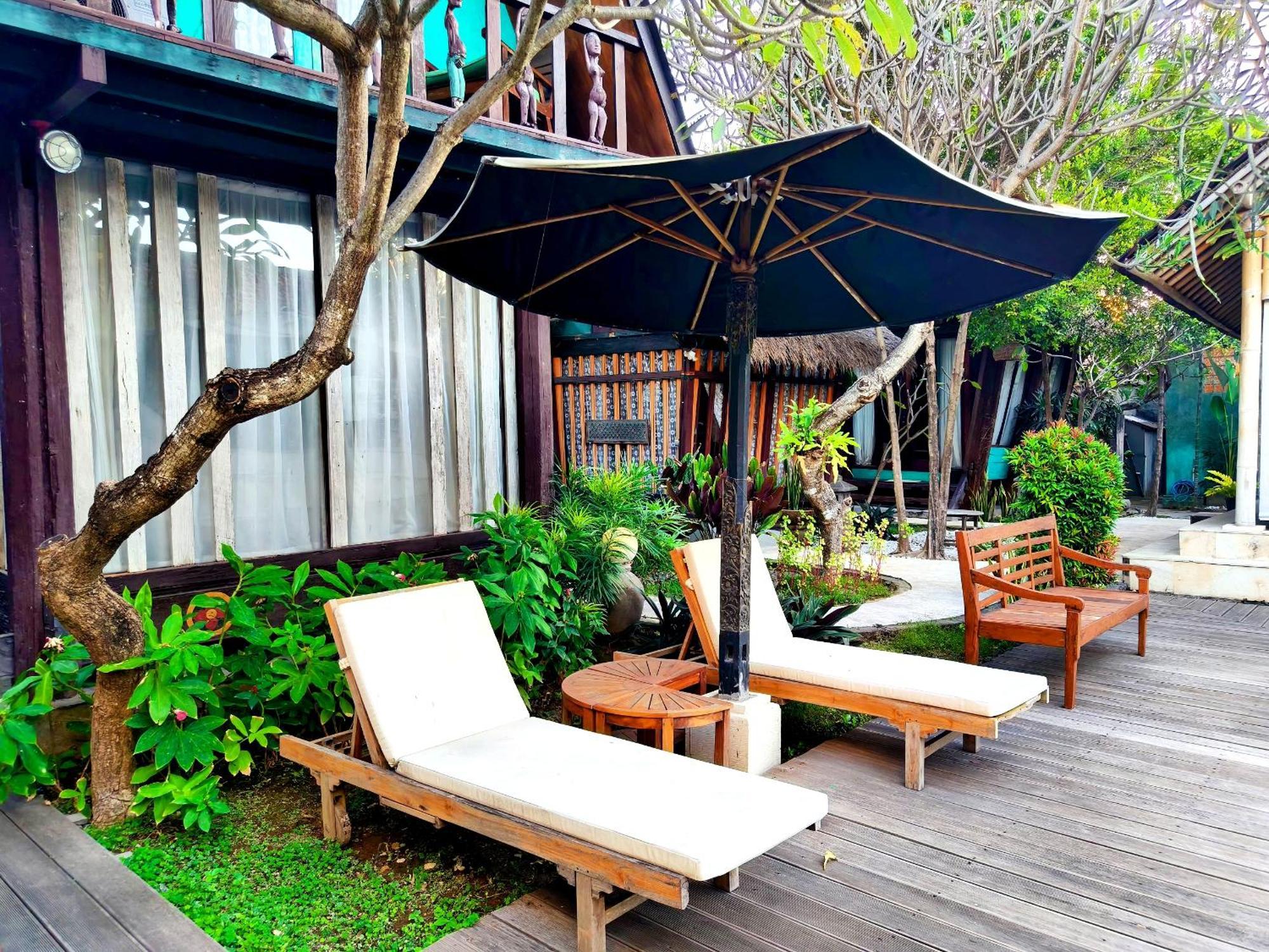 Bed and Breakfast Panda Lumbung Санур Экстерьер фото