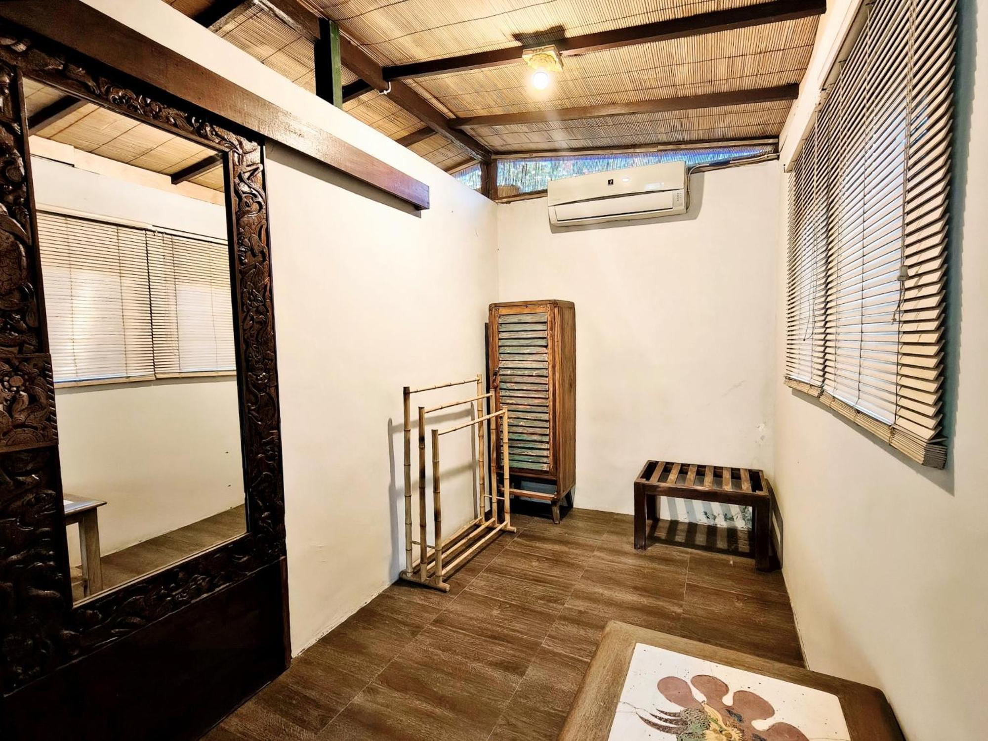 Bed and Breakfast Panda Lumbung Санур Экстерьер фото