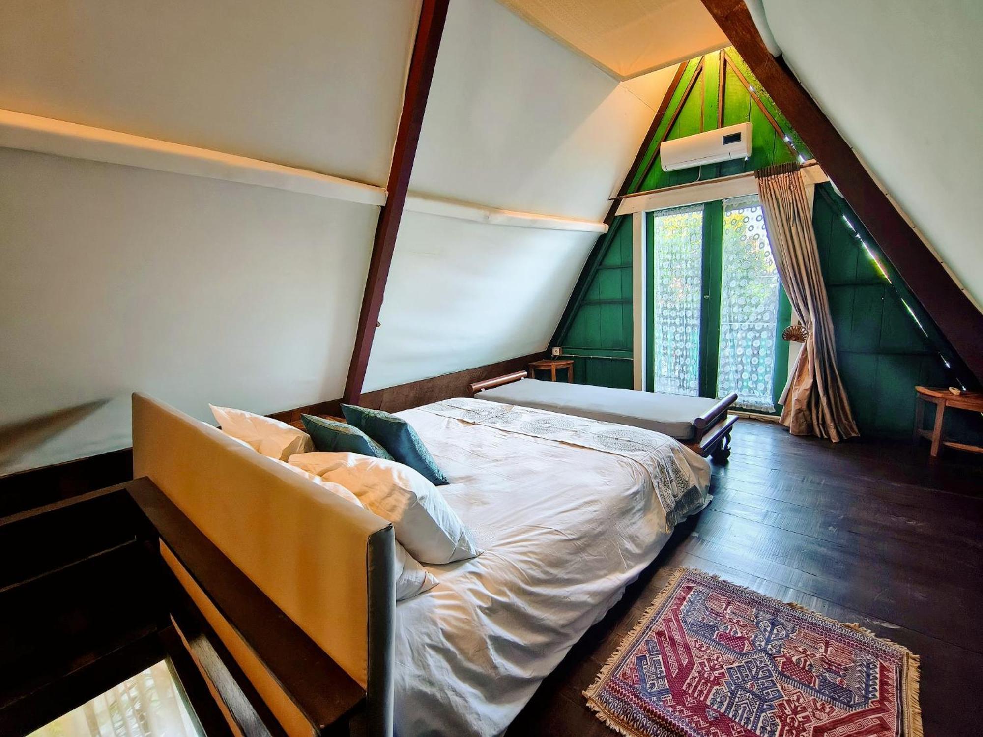 Bed and Breakfast Panda Lumbung Санур Экстерьер фото